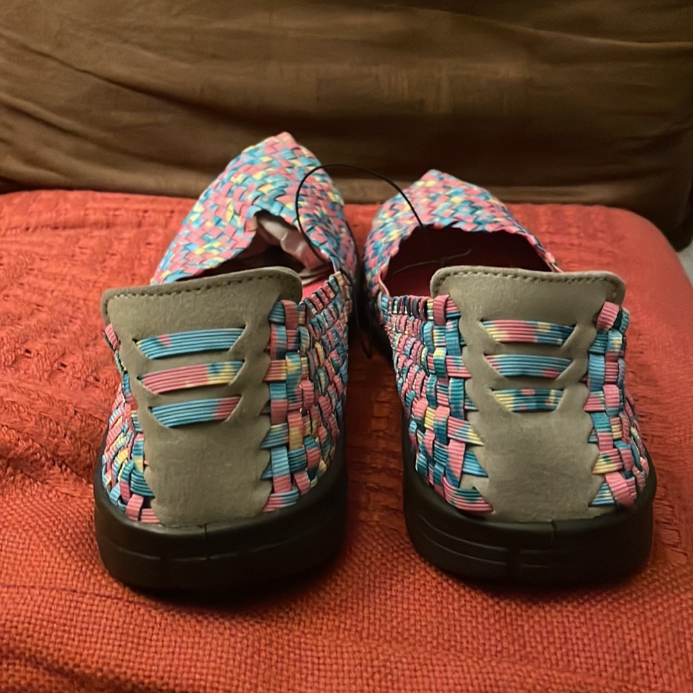 4/$20 Pink Rainbow Woven slip on casual shoes size 10 New - Picture 2 of 8
